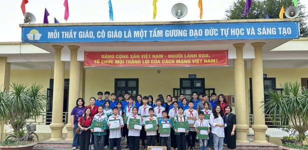 HƯỚNG VỀ ĐỒNG BÀO VÙNG LŨ – LAN TỎA YÊU THƯƠNG TỪ MÁI TRƯỜNG HỒ TÙNG MẬU